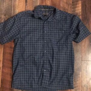 REI button up